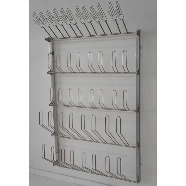 Veggbeslag til sko-, støvel og hanskeholdere