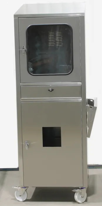 PC-skap for skjerm/tastatur/printer